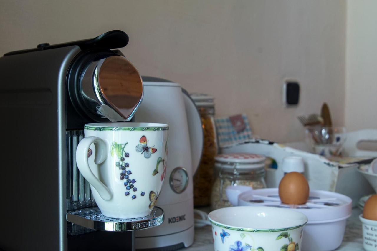 B&B Charming Farmhouse Prinsenbeek Екстериор снимка