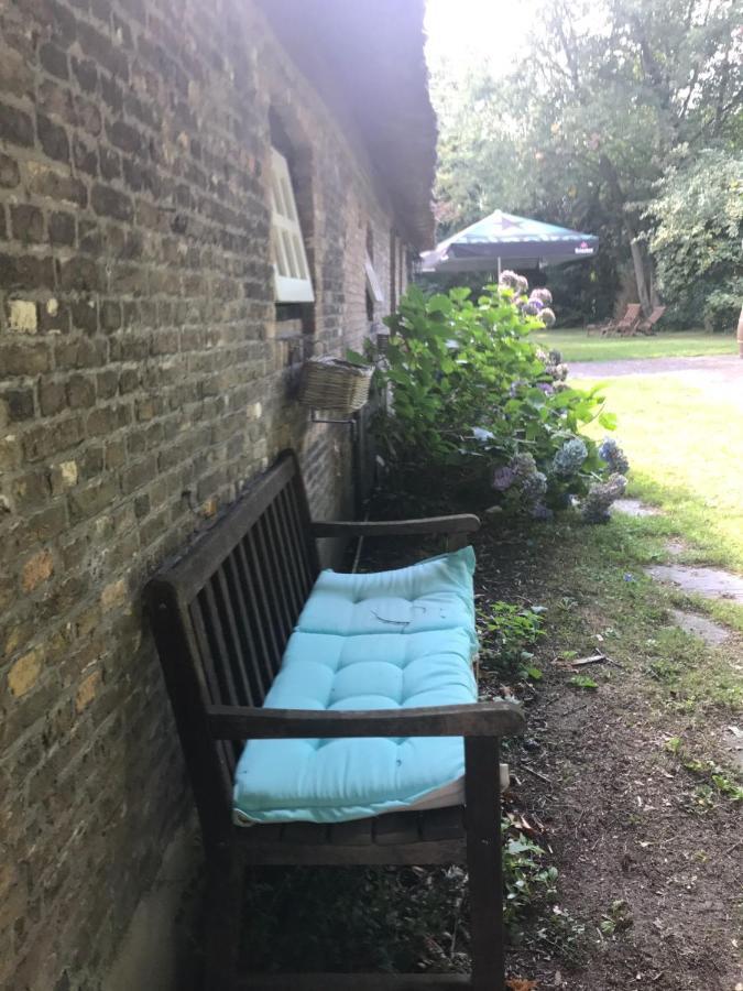 B&B Charming Farmhouse Prinsenbeek Екстериор снимка