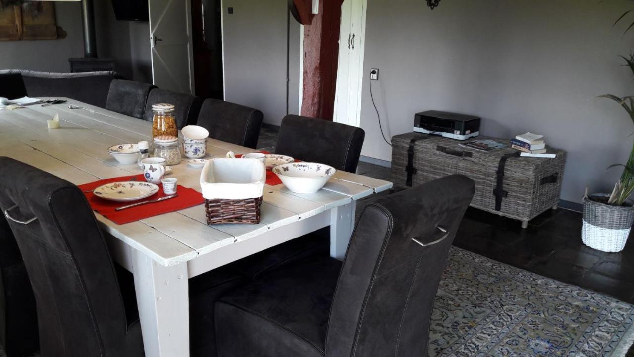 B&B Charming Farmhouse Prinsenbeek Екстериор снимка