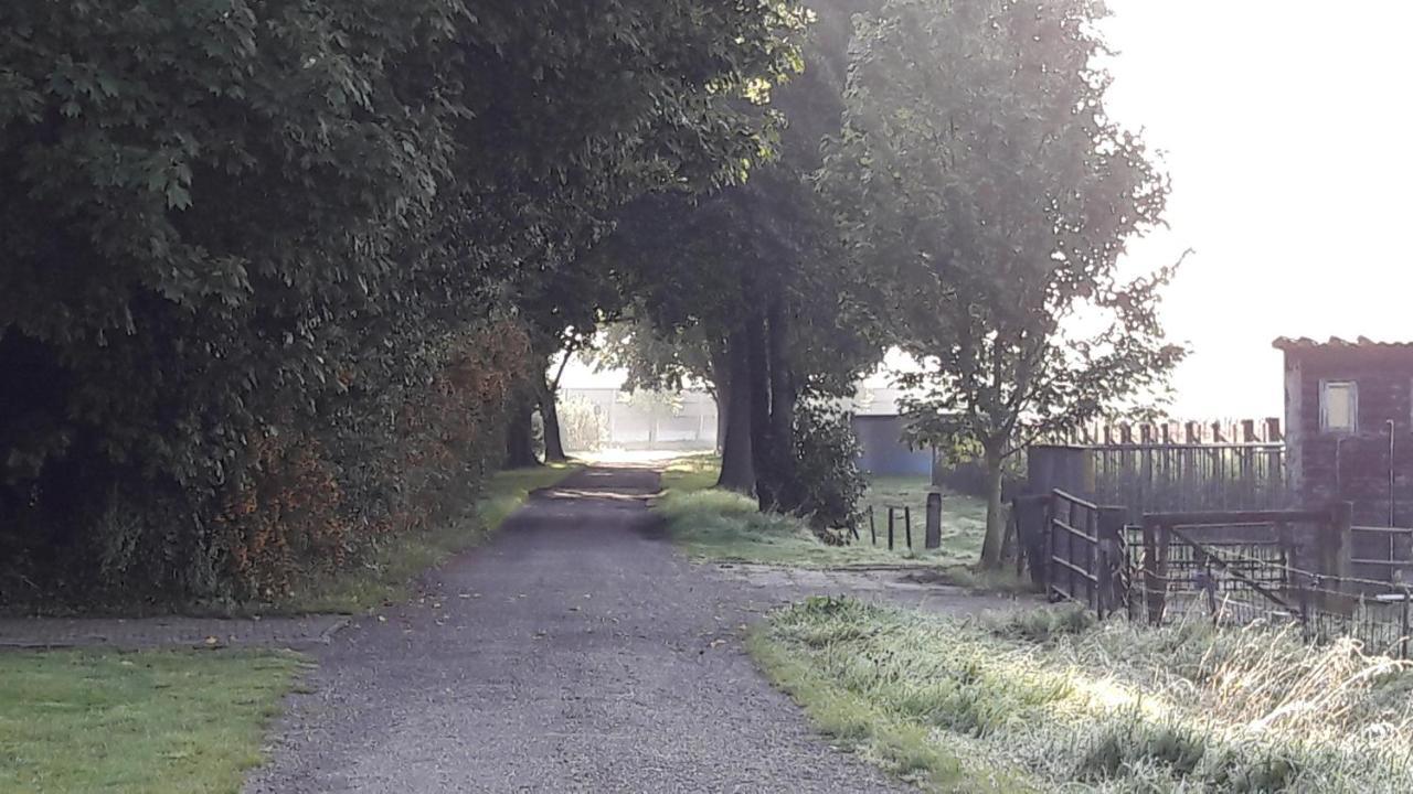 B&B Charming Farmhouse Prinsenbeek Екстериор снимка